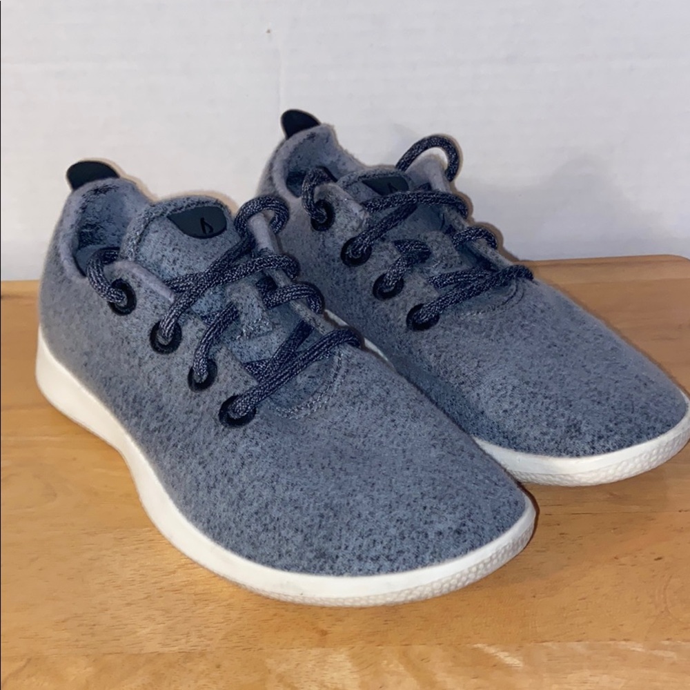 Allbirds Womens wool runners. Size 8
